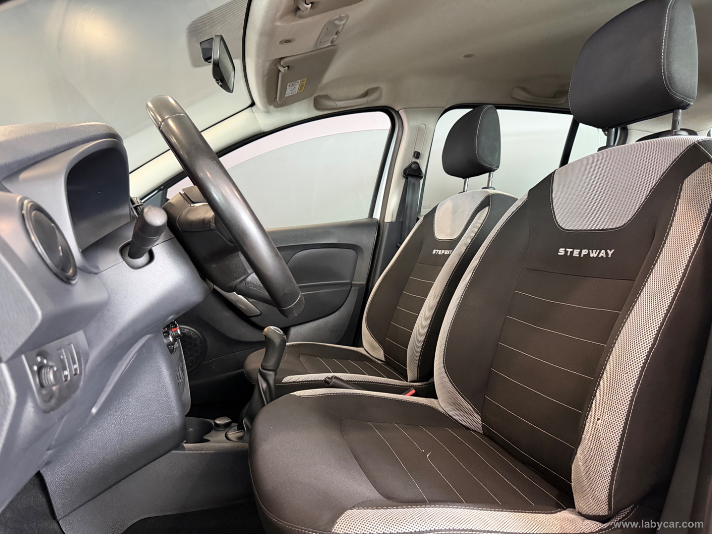 Sandero Stepway 1.5 dCi 8V 90 CV S&S - immagine 8