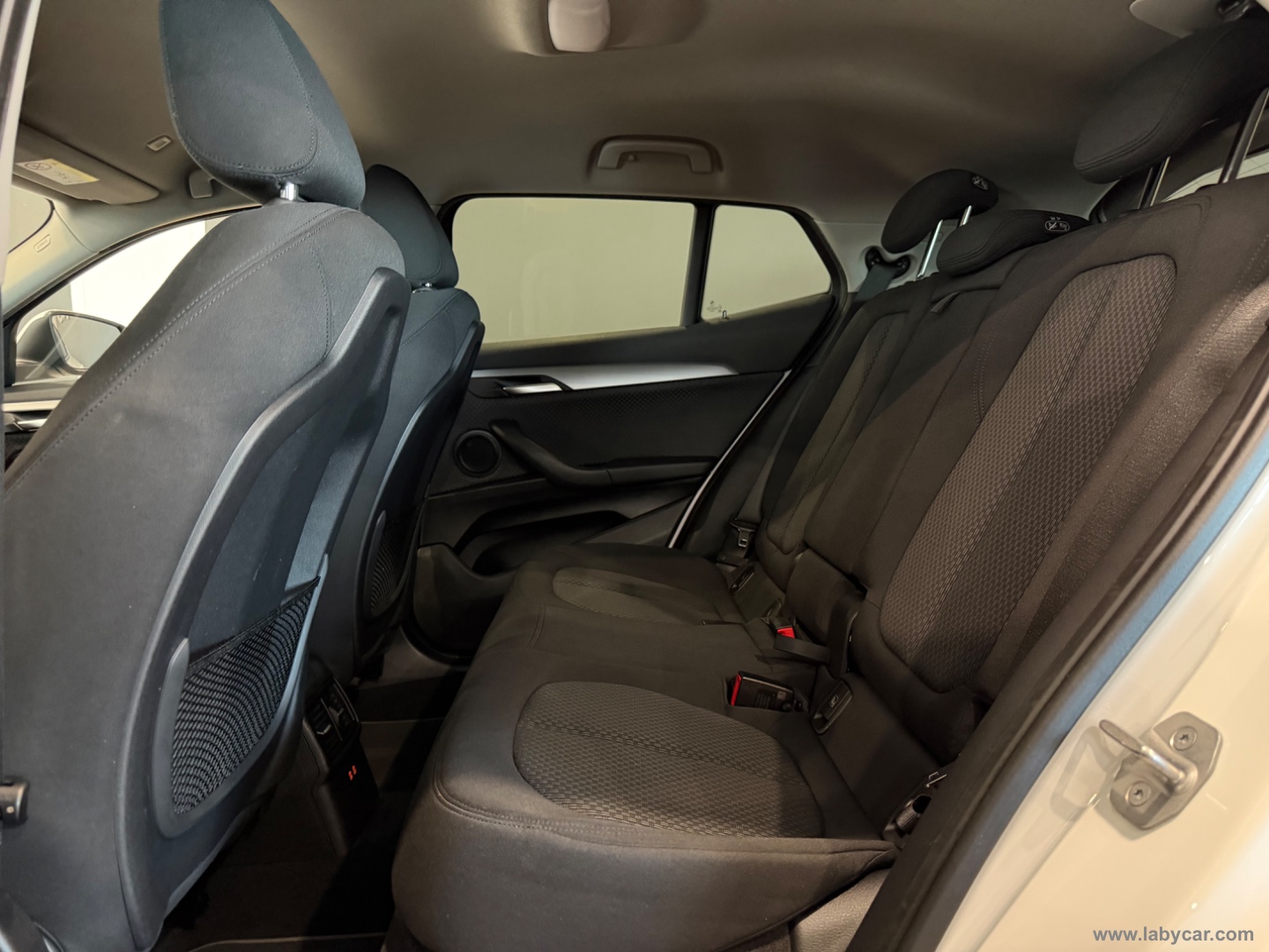 X2 xDrive25e Advantage - immagine 8