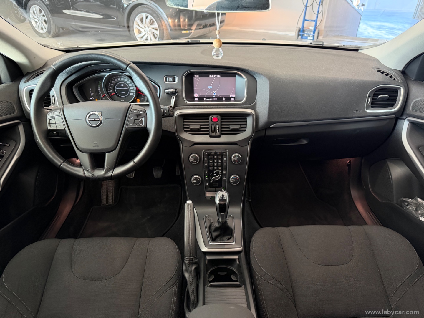 V40 D2 Business - immagine 8