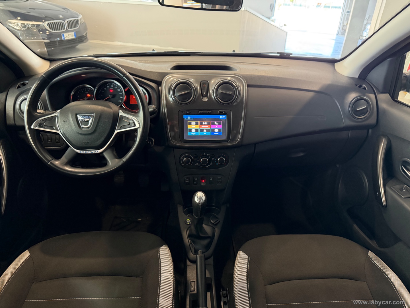Sandero Stepway 0.9 TCe GPL 90CV Comfort GANCIO TRAINO - immagine 8