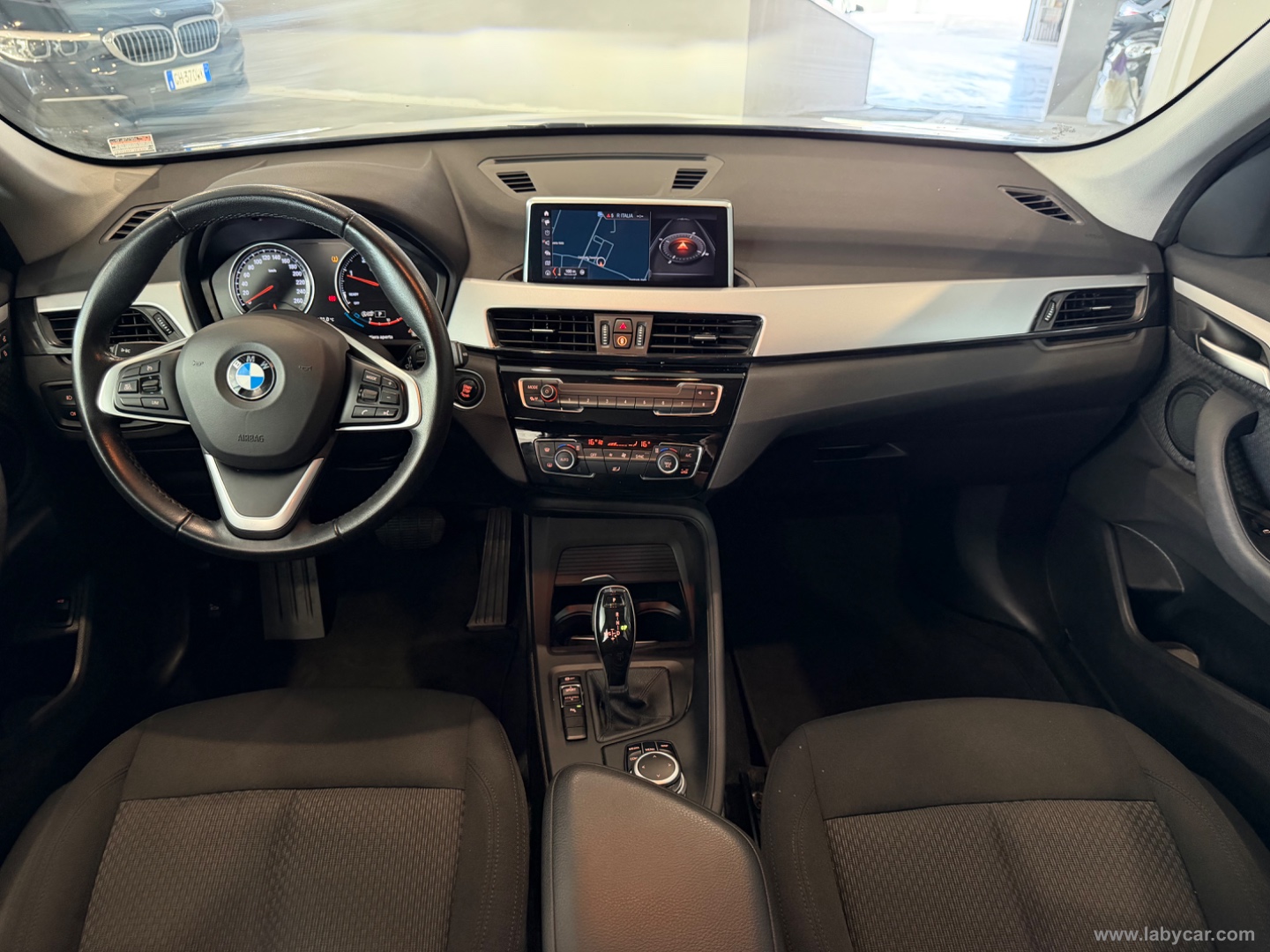 X1 sDrive18d Business Advantage - immagine 8