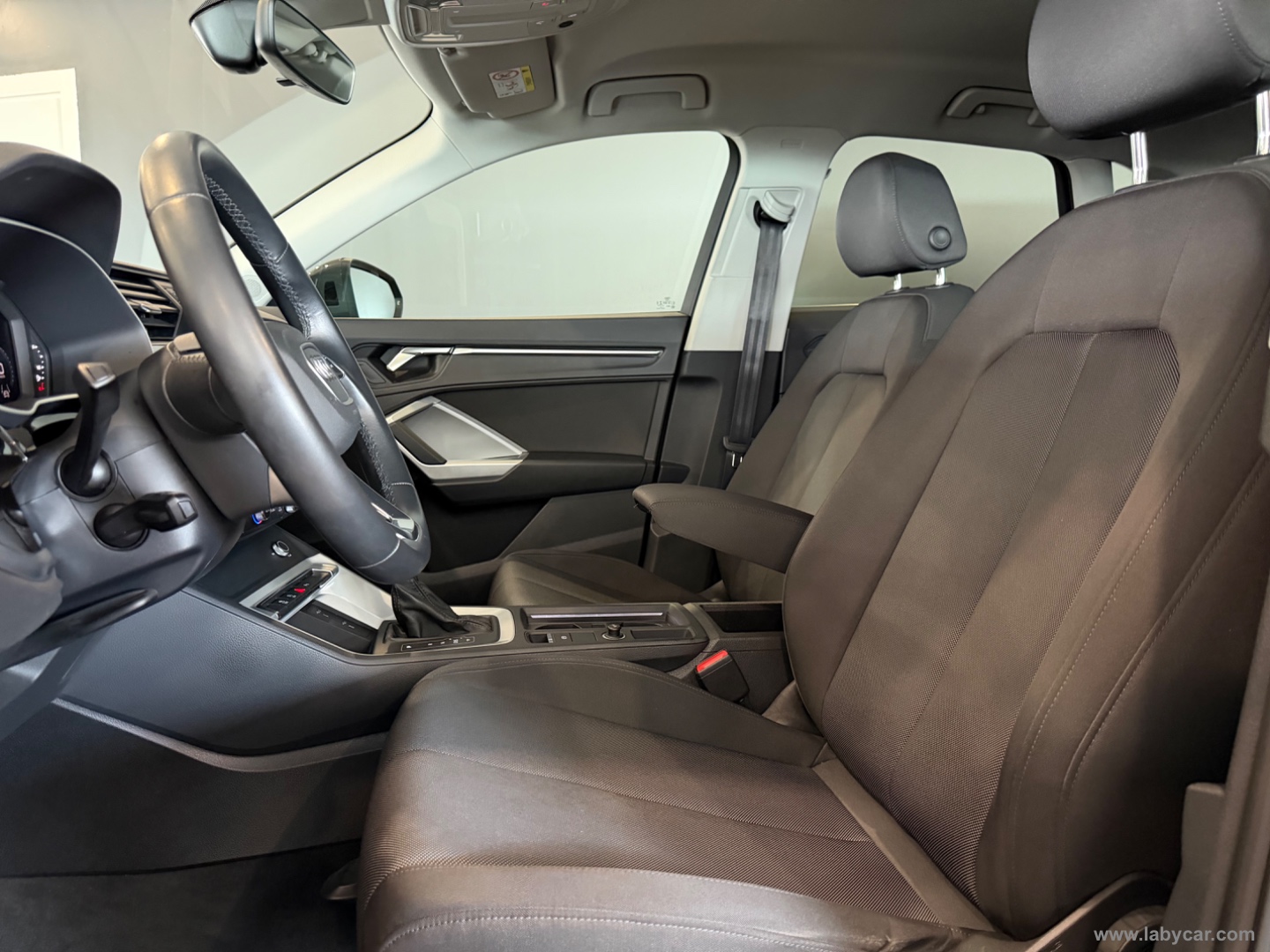 Q3 35 TDI S tronic Business - immagine 8