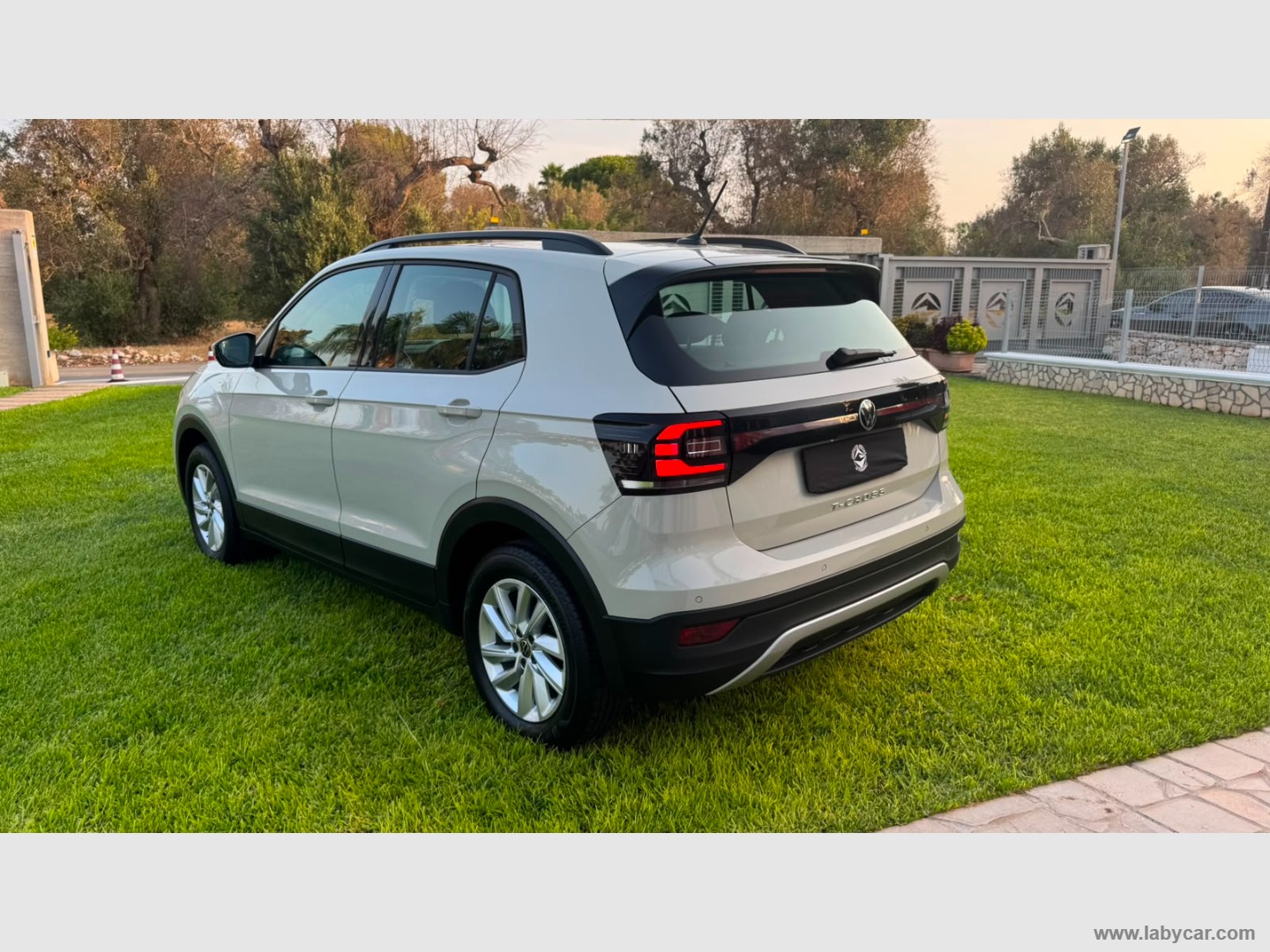 T-Cross 1.0 TSI 115 CV Life - immagine 8