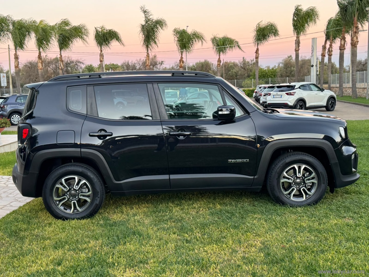 Renegade 1.6 Mjt 120CV Limited - immagine 8