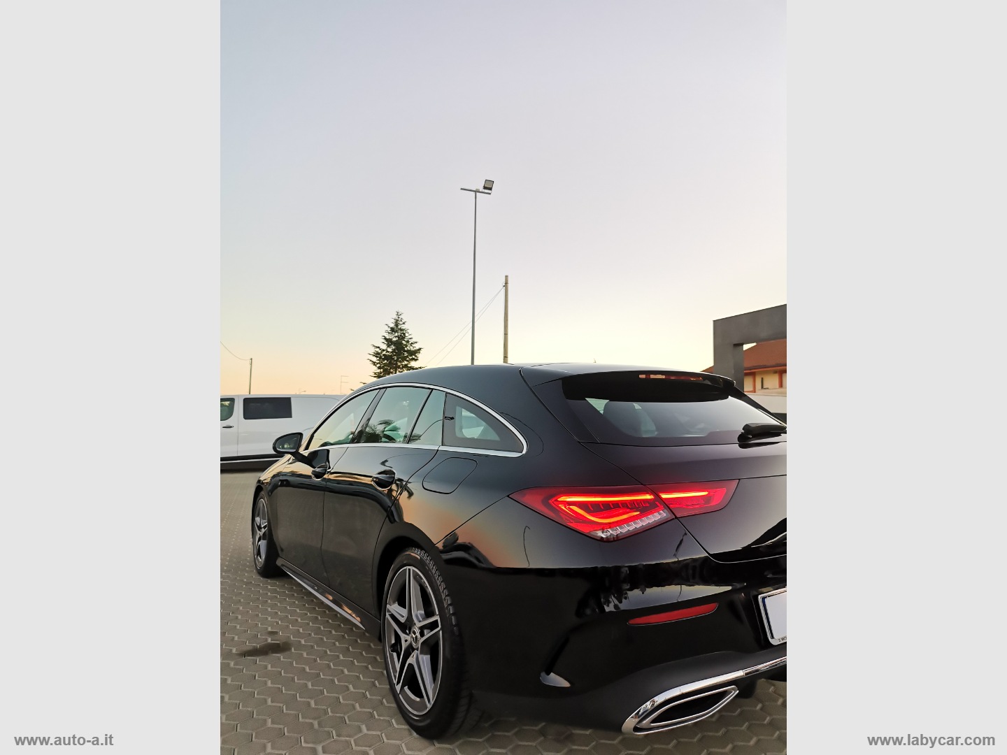 CLA 180 d Aut. Shooting Brake Premium - immagine 8
