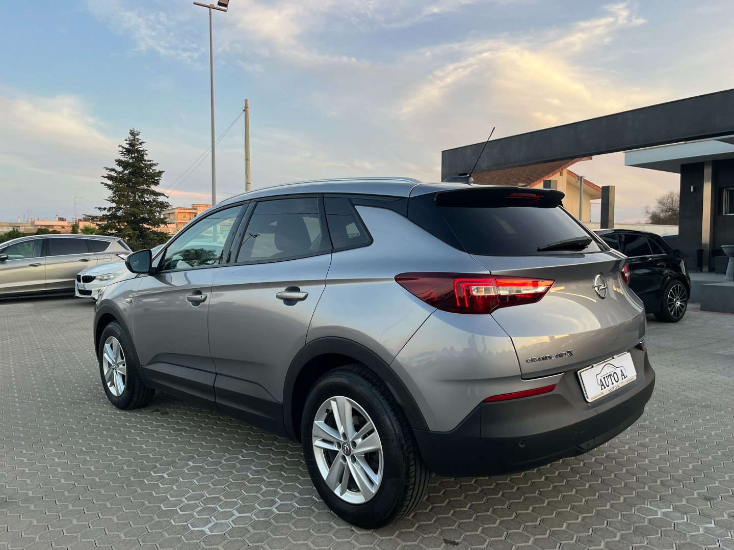 Grandland X 1.6 D Ecotec S&S Innovation - immagine 8
