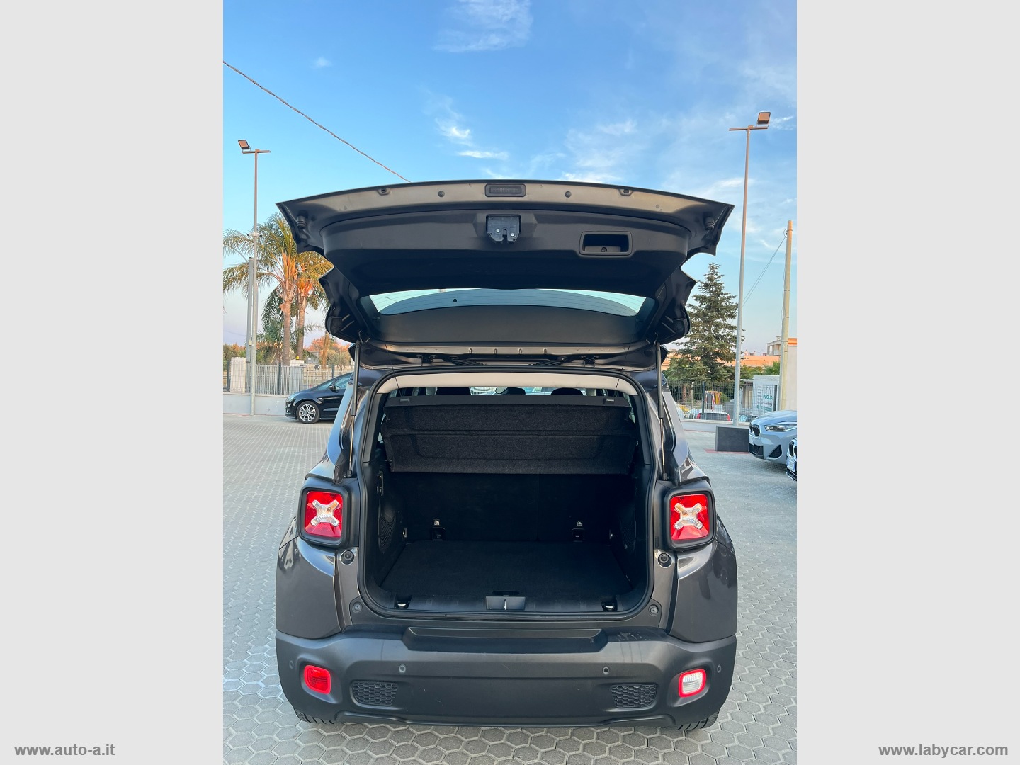 Renegade 1.6 Mjt 120CV Longitude - immagine 8