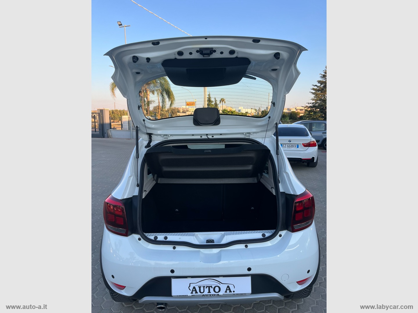 Sandero Stepway 0.9 TCe 12V T-GPL 90 S&S - immagine 8