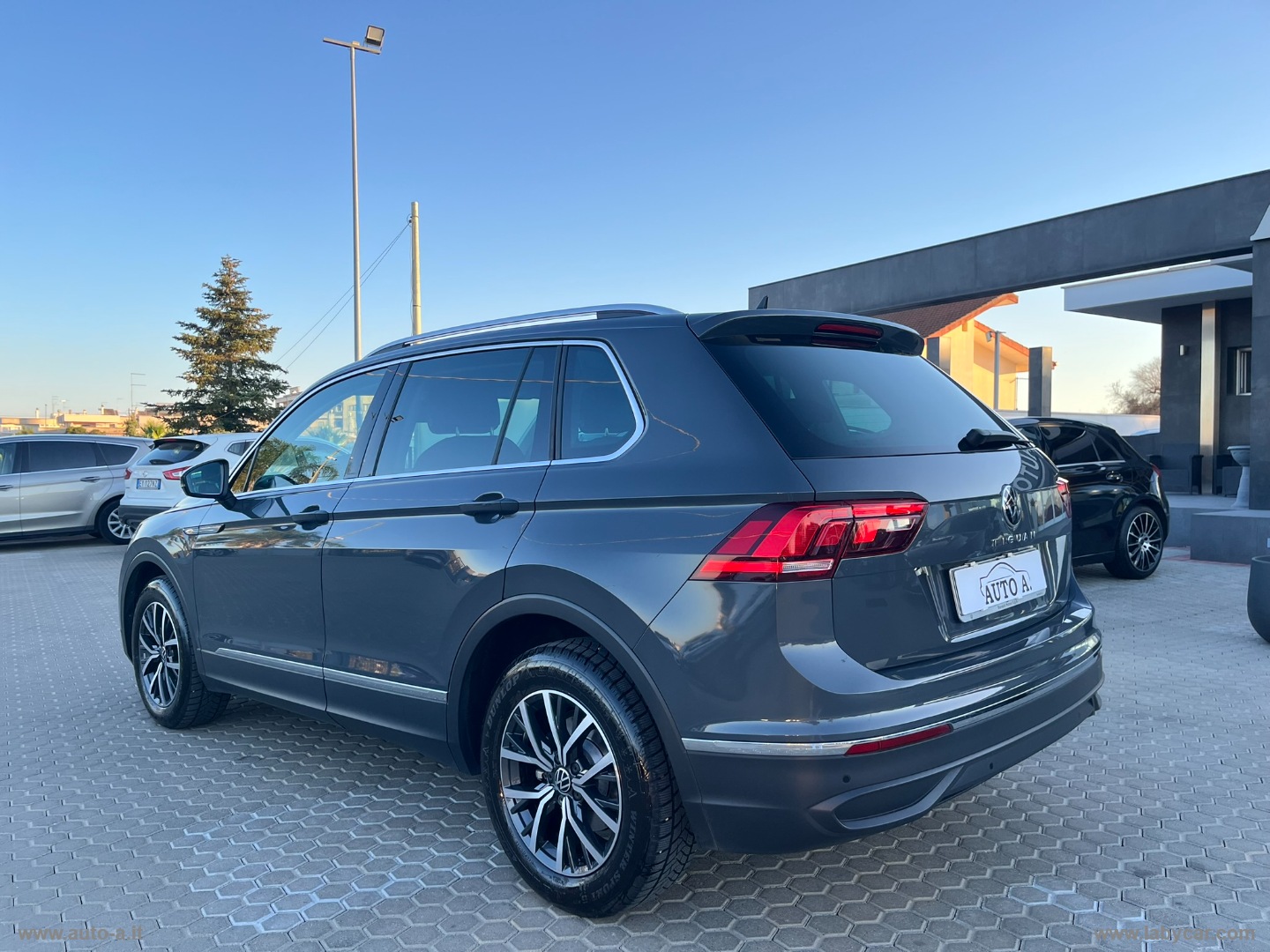 Tiguan 2.0 TDI SCR Life - immagine 8