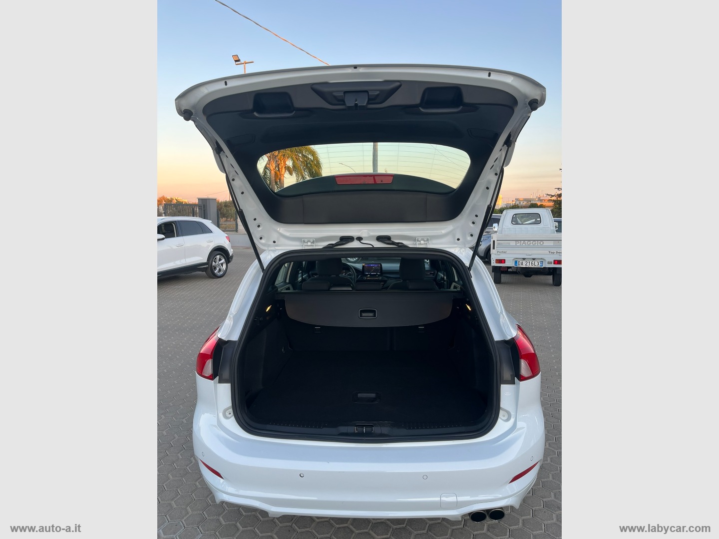 Focus 1.5 EcoBlue 120CV aut. SW ST-LINE - immagine 8