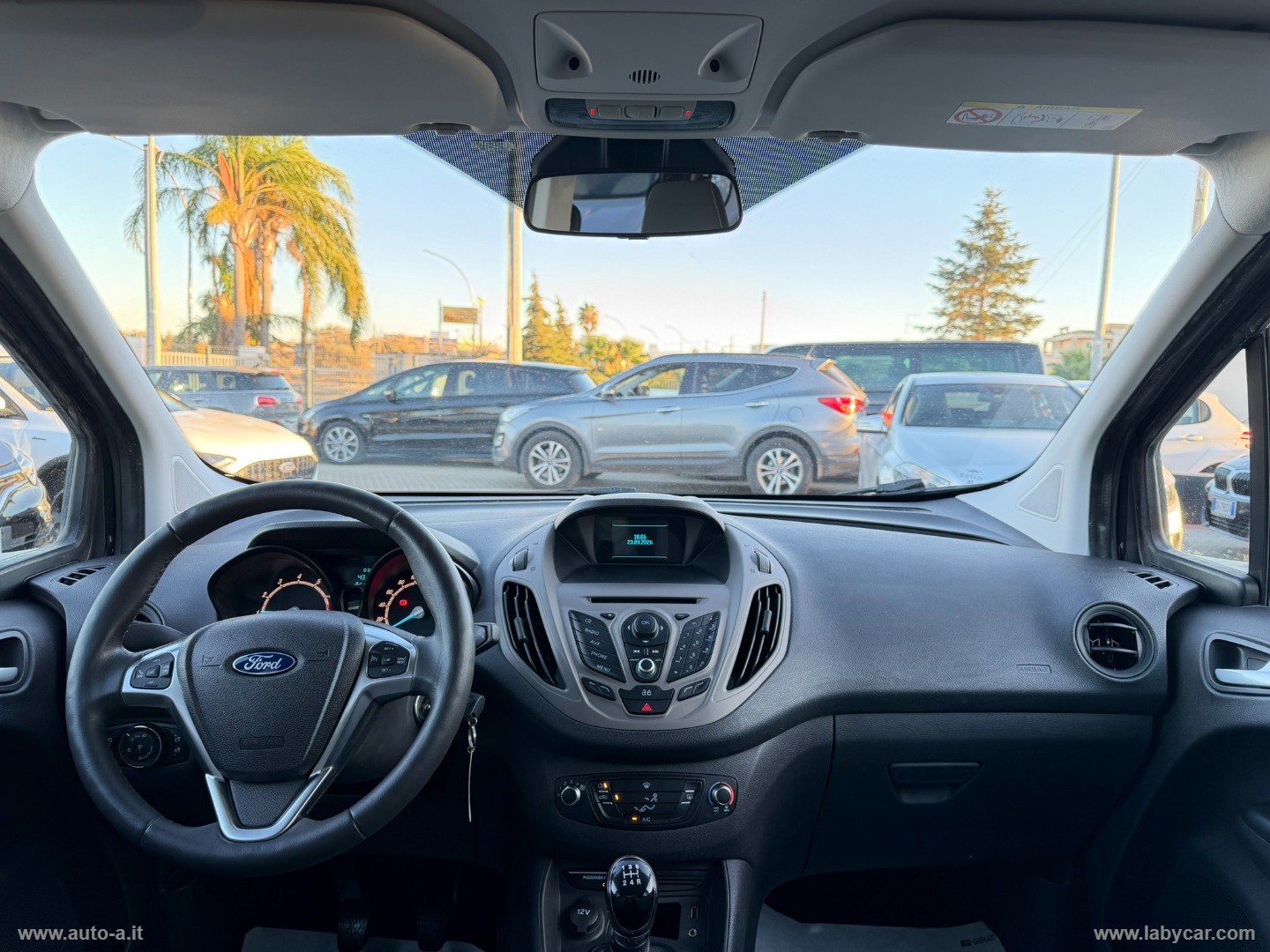Tourneo Courier 1.0 EcoBoost 100 CV TITANIUM - immagine 8