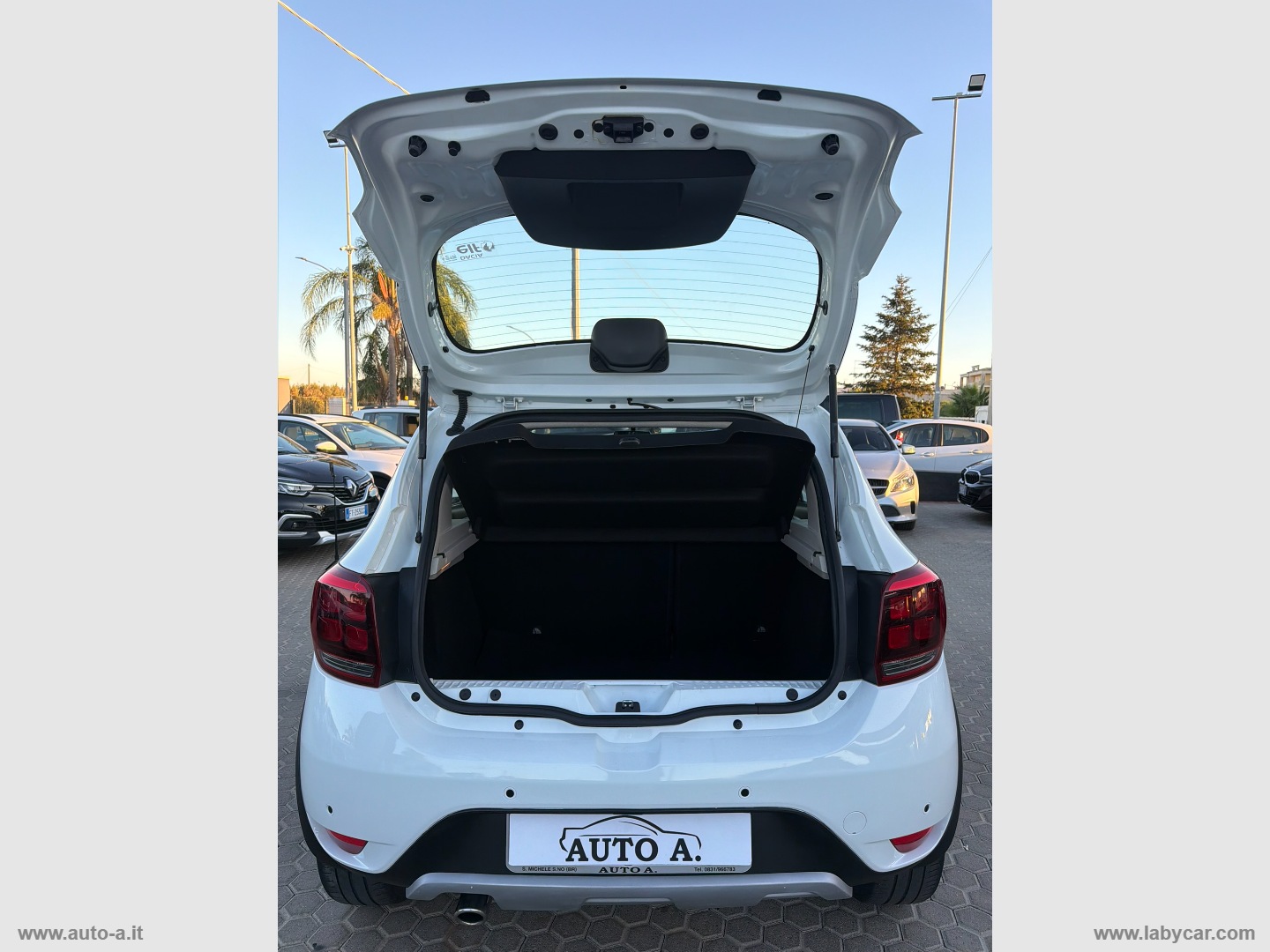 Sandero Stepway 0.9 TCe 12V 90 CV S&S PRESTIGE - immagine 8