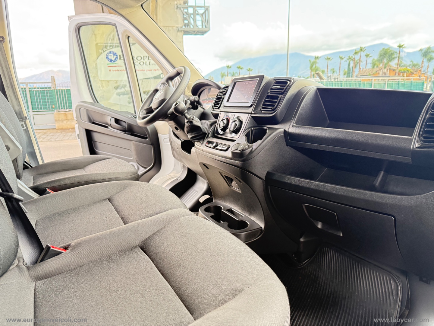 Ducato 33 2.2 Mjt 140 PM-TM Combi - immagine 8