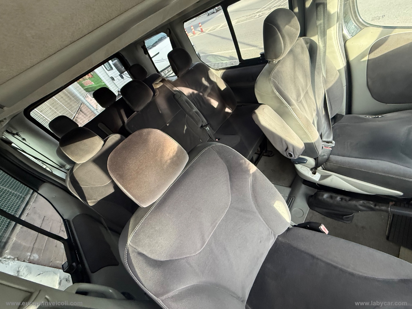 Trafic 8 POSTI 2.0 dCi 115CV - immagine 8