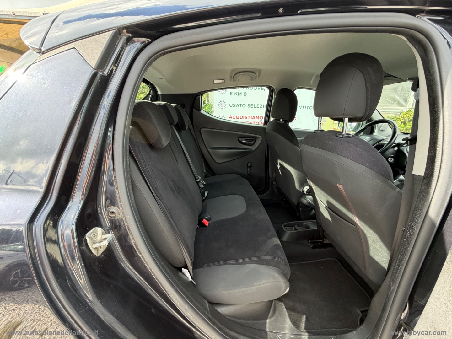 Ypsilon 0.9 T.Air 85 CV 5p. S&S DFN Gold - immagine 8