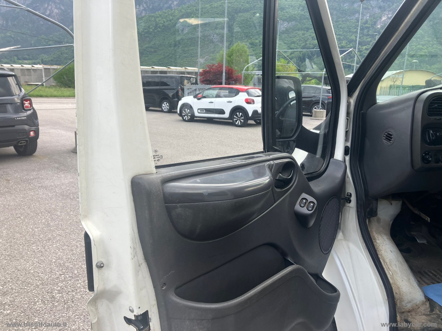 Transit 330 2.4 TD/125CV DC - immagine 8