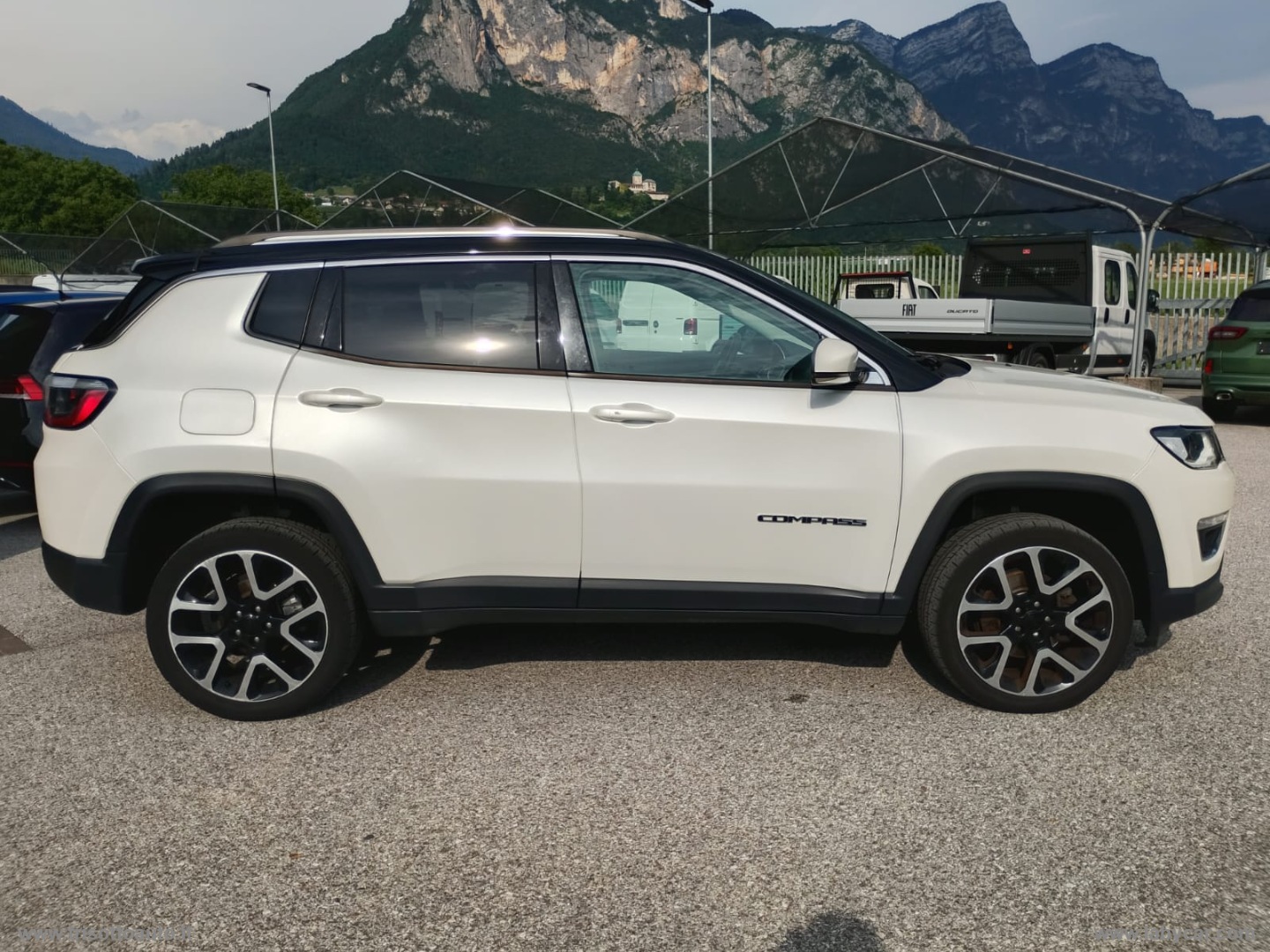 Compass 2.0 Mjt II 170CV aut. 4WD Limited - immagine 8