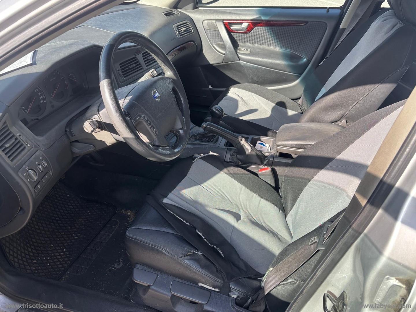 V70 2.4 D5 20V 163CV - immagine 8