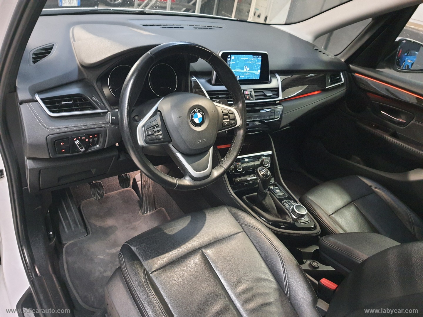 216d Active Tourer Luxury - immagine 8