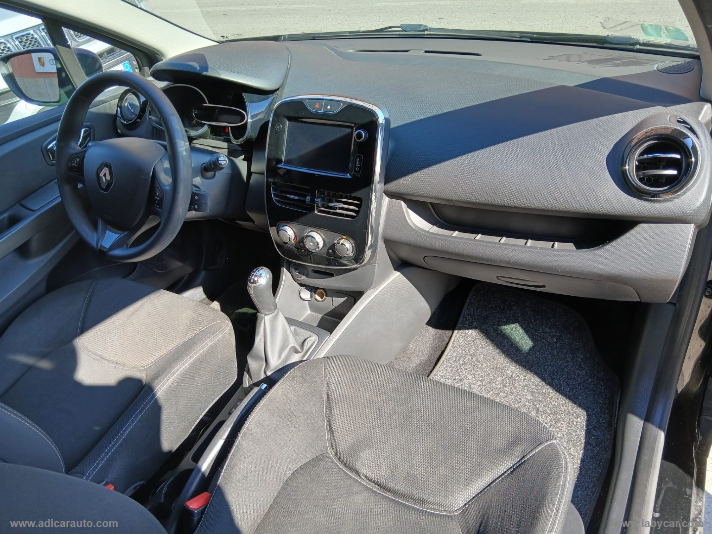 Clio 1.5 dCi 8V 75 CV 5p. Live - immagine 8