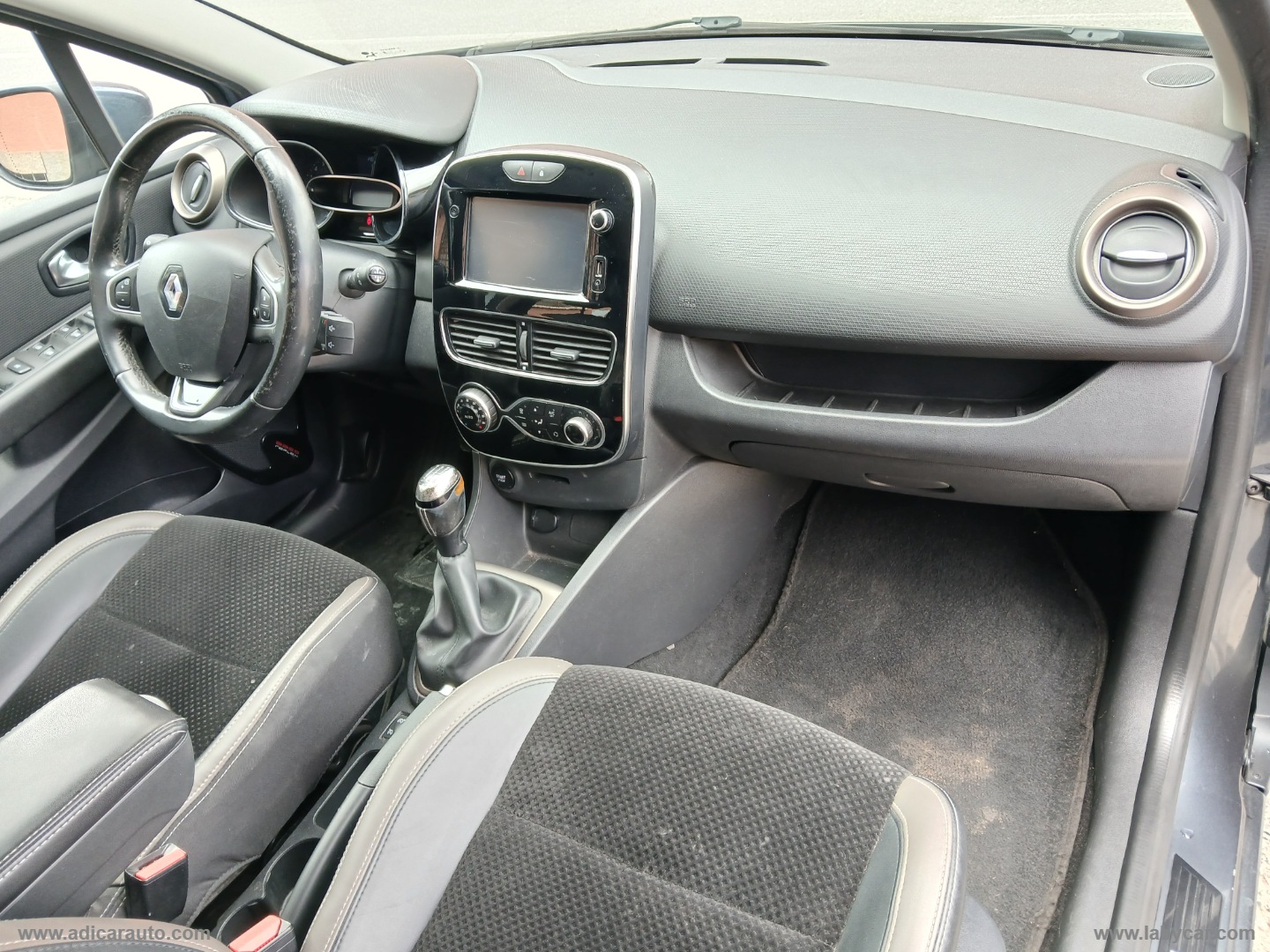 Clio 1.2 75 CV 5p. Duel - immagine 8