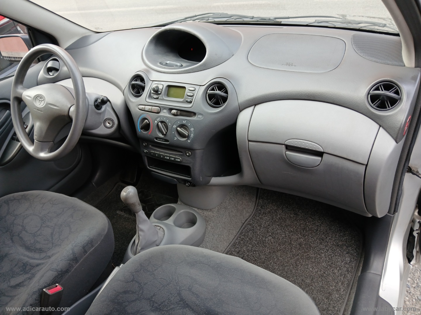 Yaris 1.0 16V 5p. Sol - immagine 8