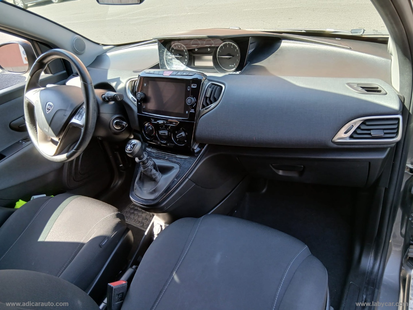 Ypsilon 1.0 FireFly 5p.S&S Hyb. Eco Gold - immagine 8