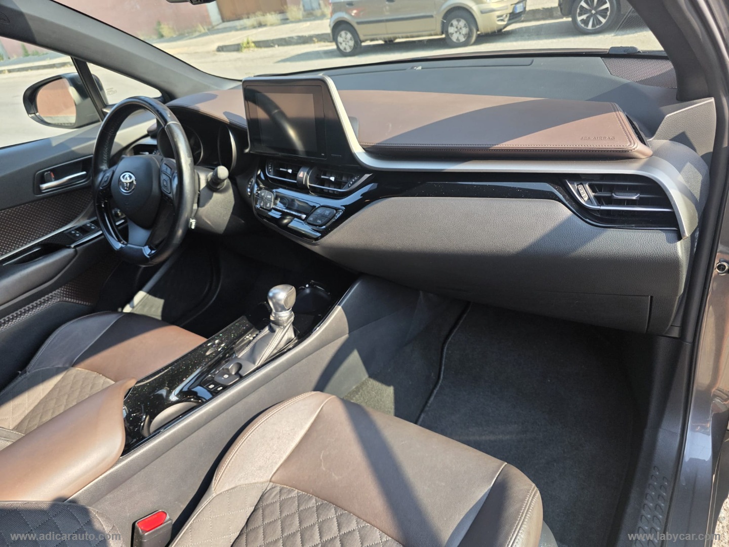 C-HR 1.2 Turbo CVT 4WD Lounge - immagine 8