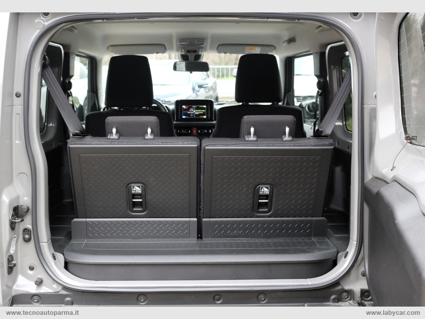 Jimny 1.5 5MT Top - immagine 8