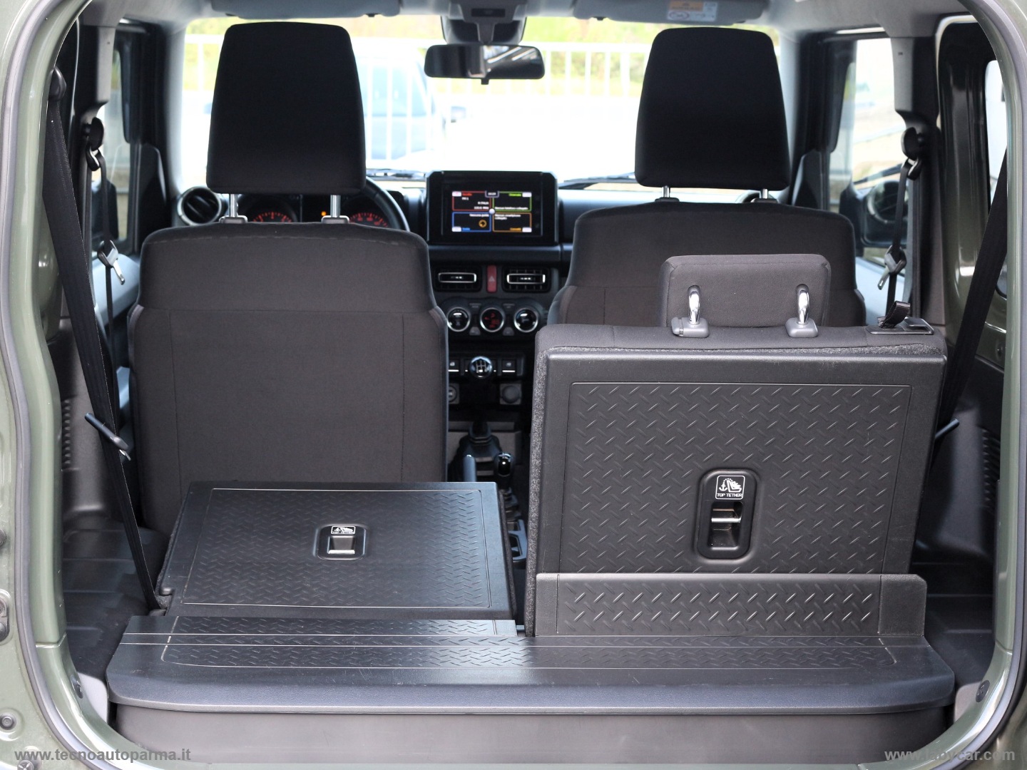 Jimny 1.5 5MT Top - immagine 8