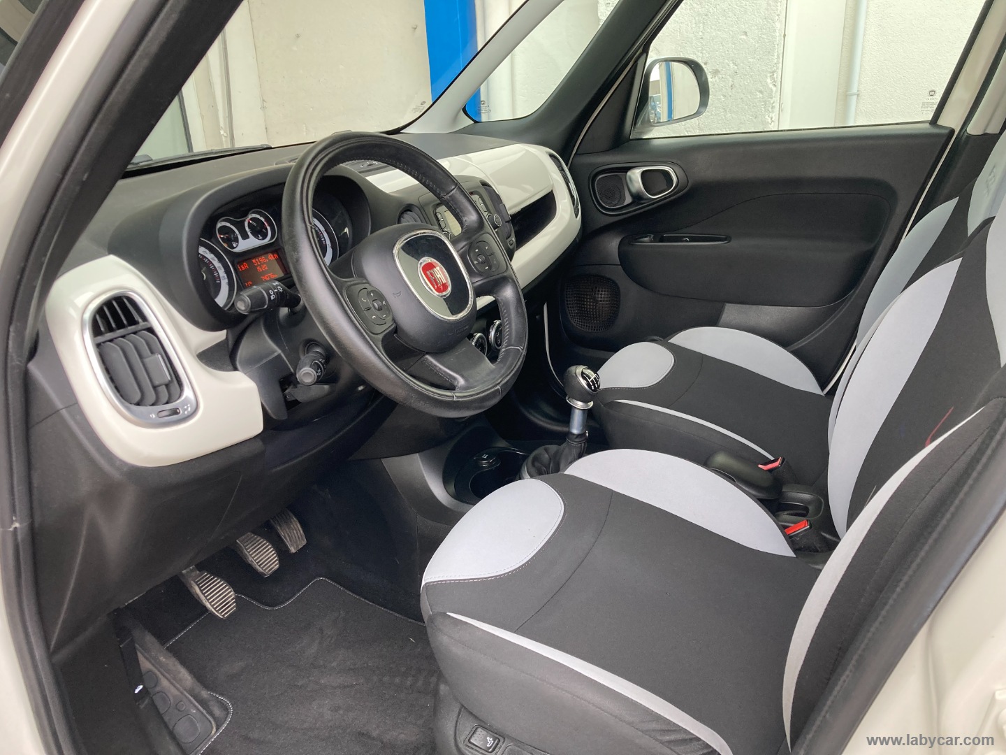 500L 1.4 95 CV Pop Star - immagine 8