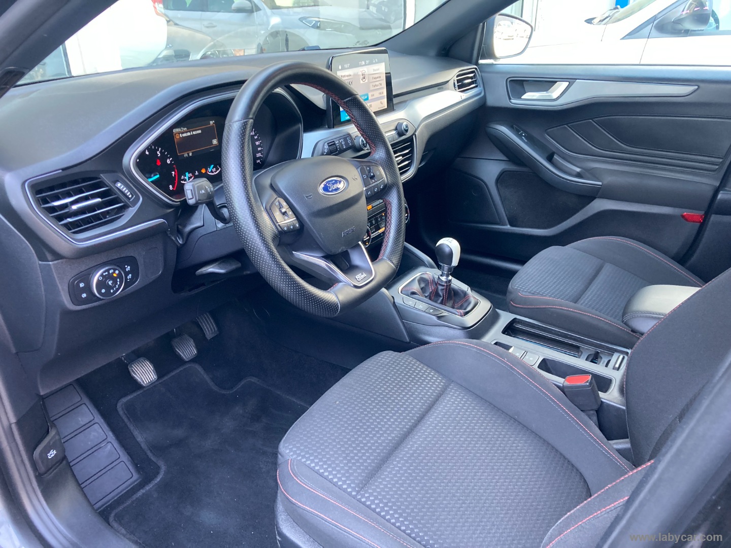 Focus 1.0 EcoBoost 125 5p. ST-LINE - immagine 8