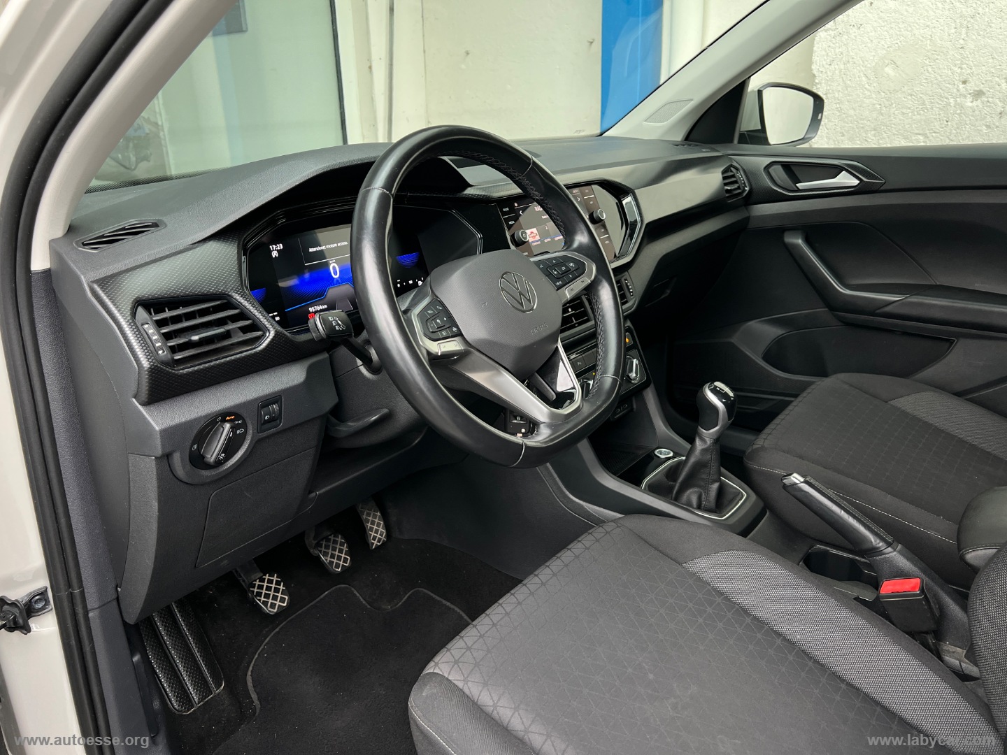 T-Cross 1.0 TSI 110 CV Style - immagine 8