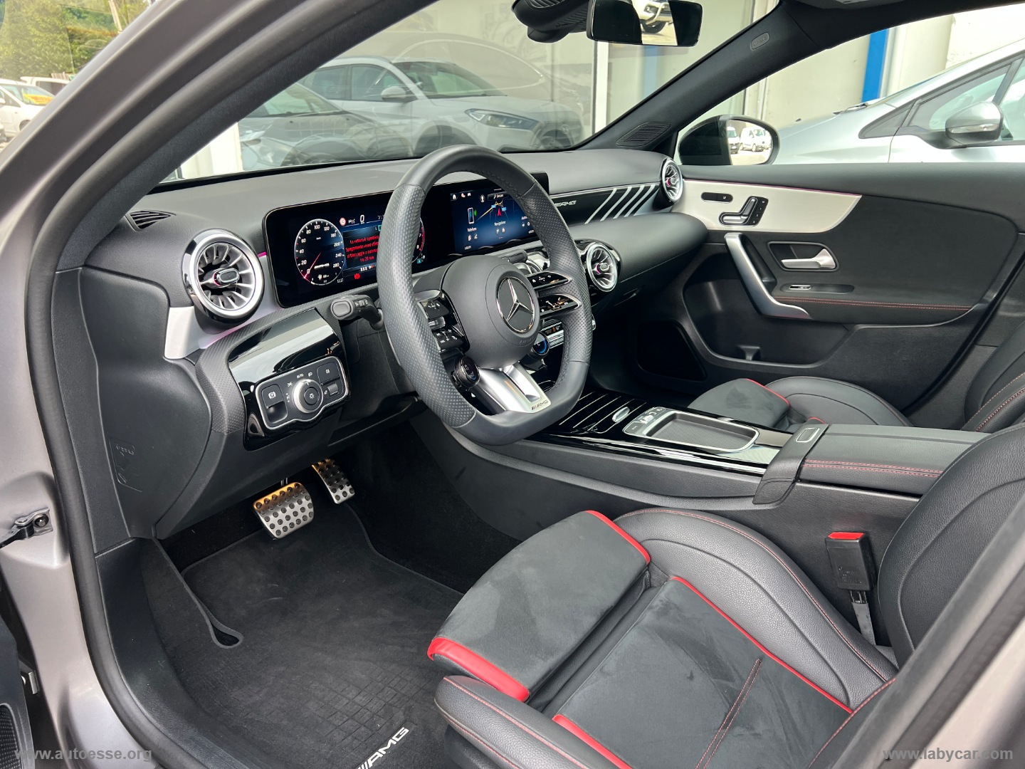 A 35 AMG 4Matic Premium AMG Line - immagine 8