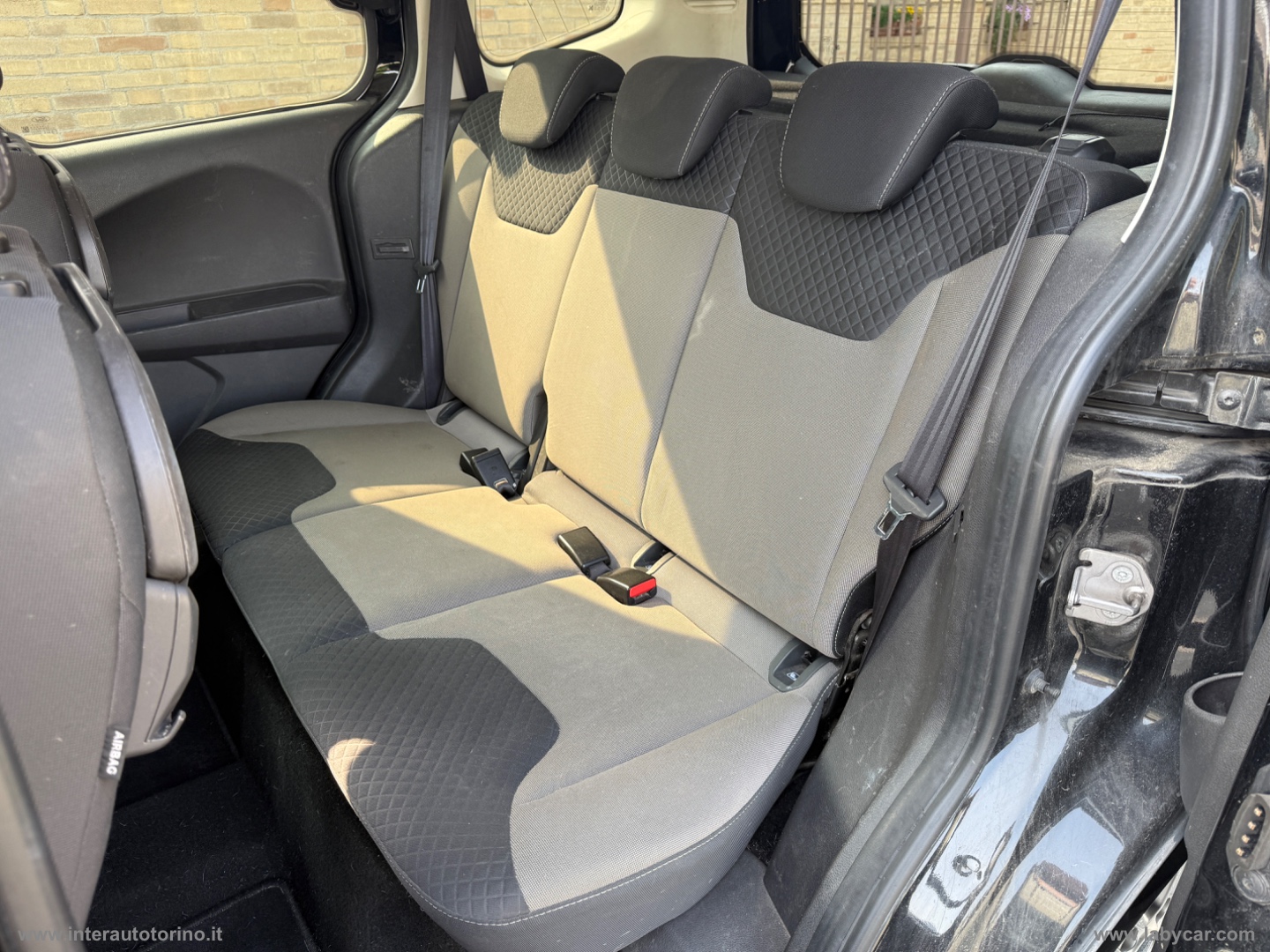 Tourneo Courier 1.0 EcoBoost 100 CV Plus EURO 6, VEICOLO 5 POSTI - immagine 8