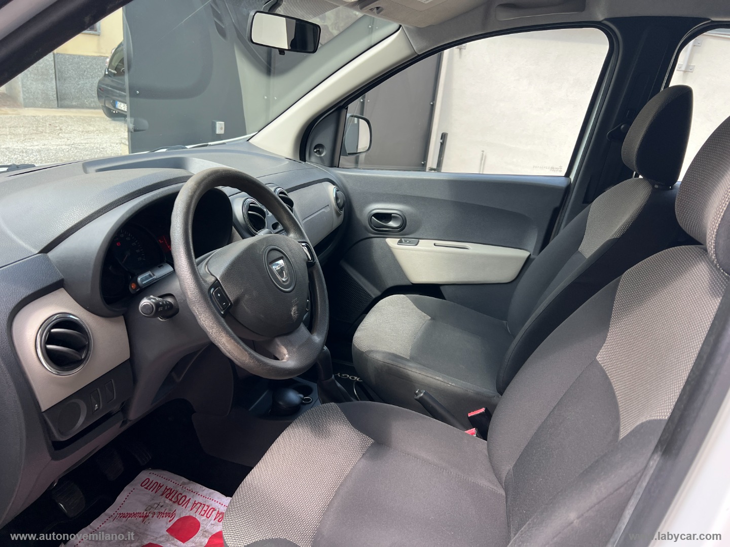Lodgy 1.6 8V 85 CV 5 posti Lauréate BENZINA PREZZO REALE - immagine 8