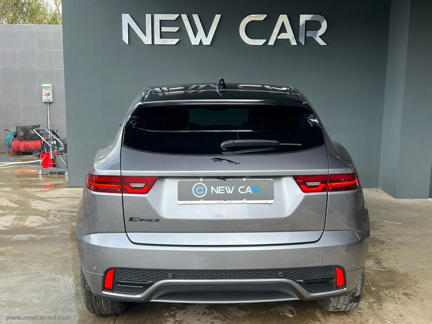 E-Pace 2.0D I4 163 CV AWD Auto - immagine 8