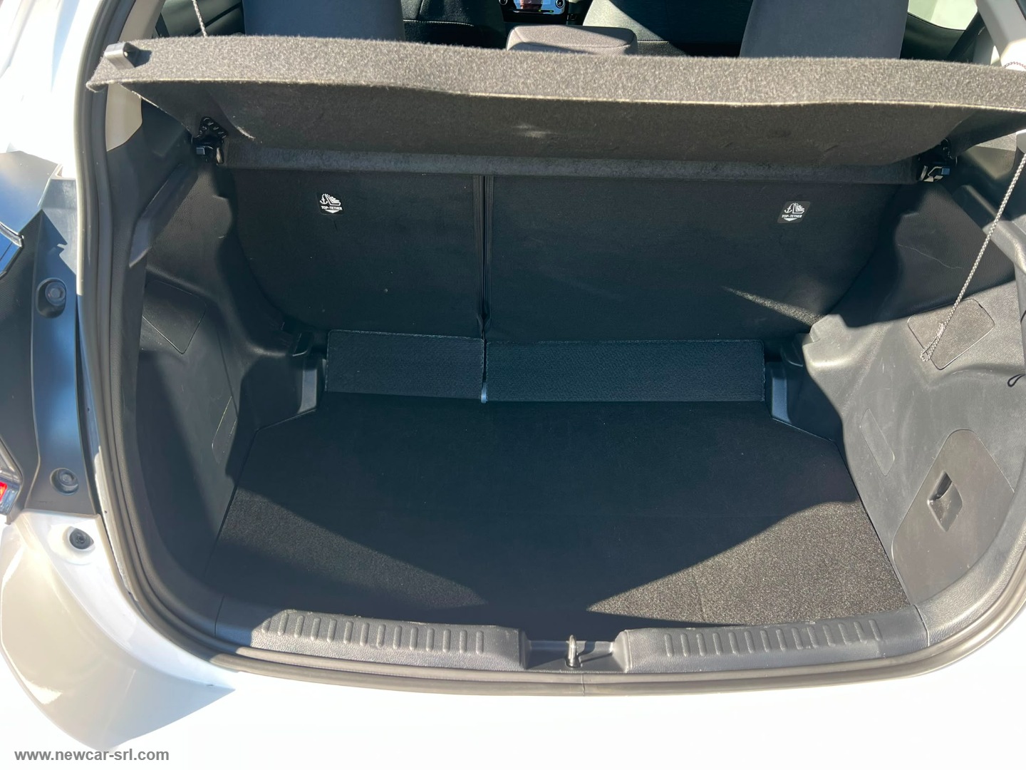 Yaris 1.5 Hybrid 5p. Business - immagine 8
