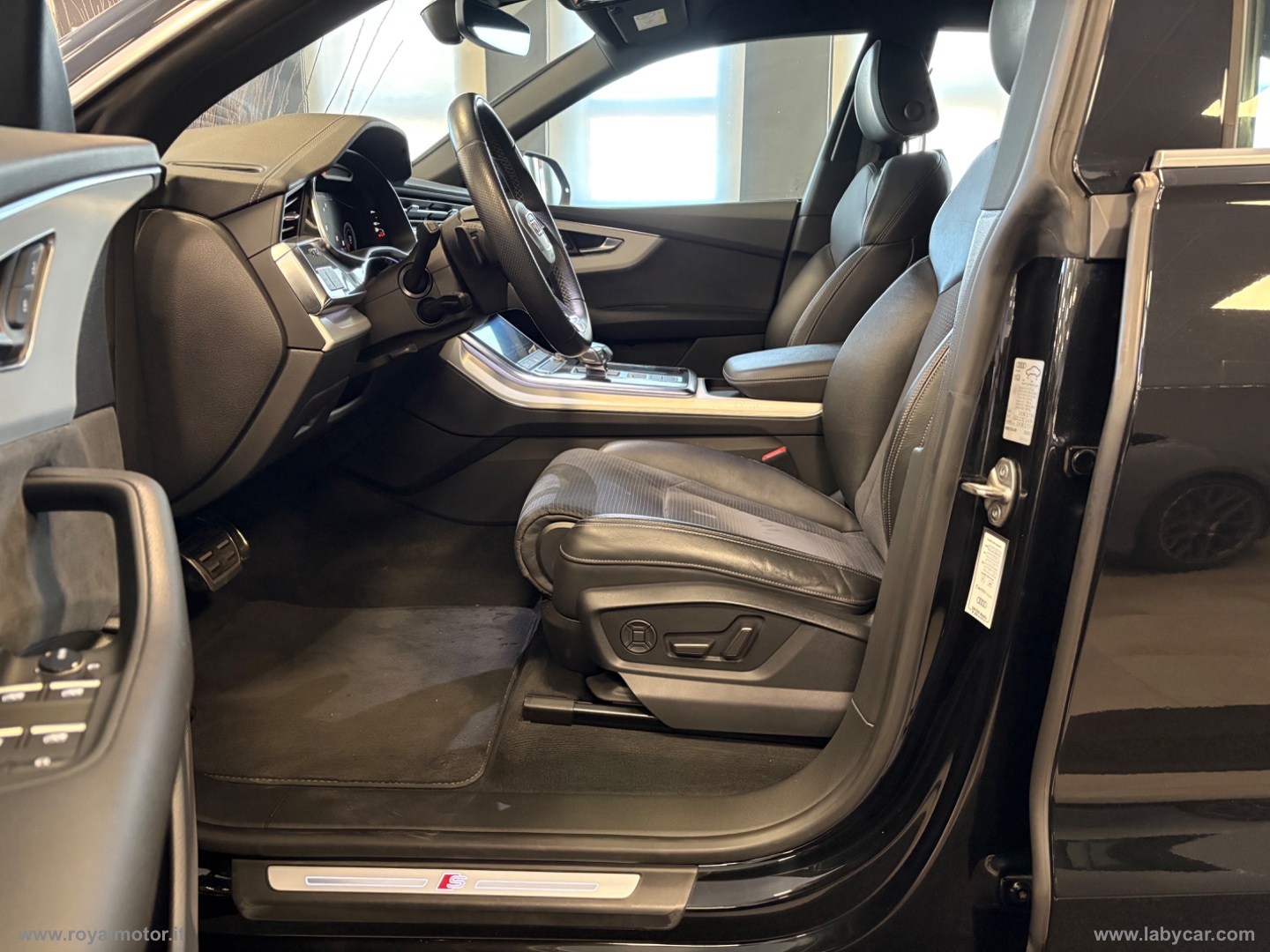 Q8 50 TDI 286 CV quattro tiptronic S-LINE - immagine 8