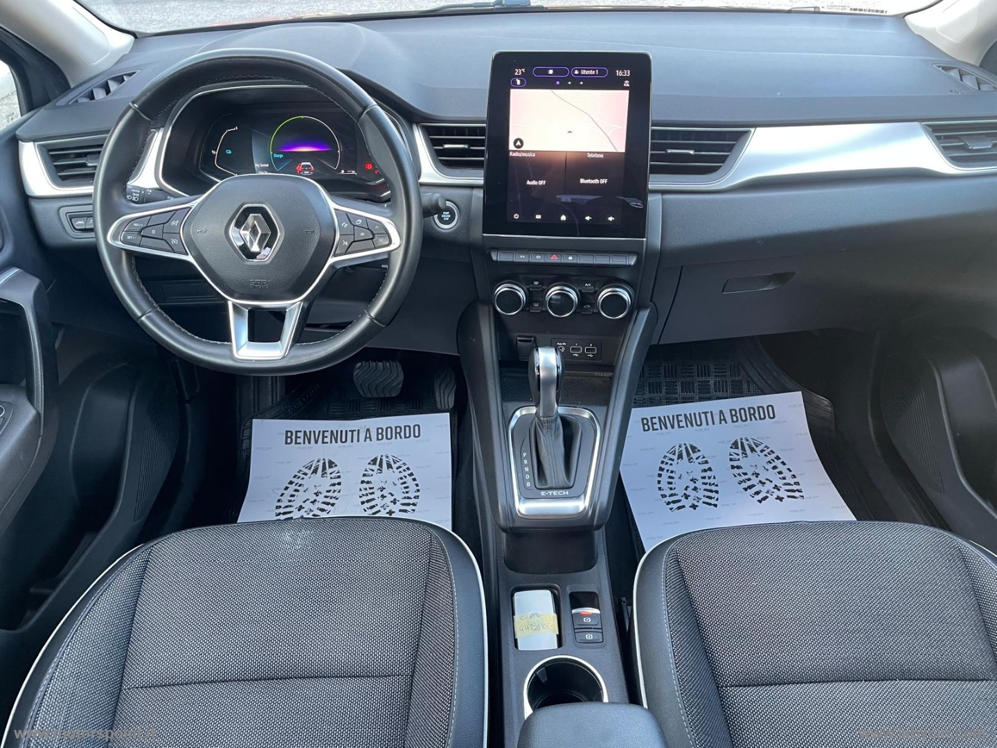 Captur Hybrid E-Tech 145 CV Engineered - immagine 8