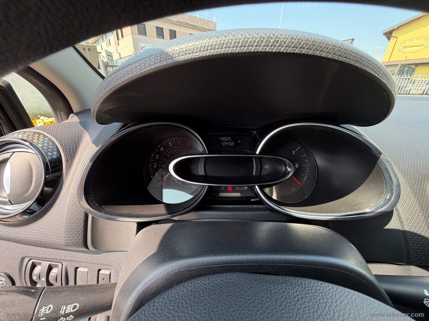 Clio TCe 12V 90CV GPL 5p. Moschino Int. - immagine 8