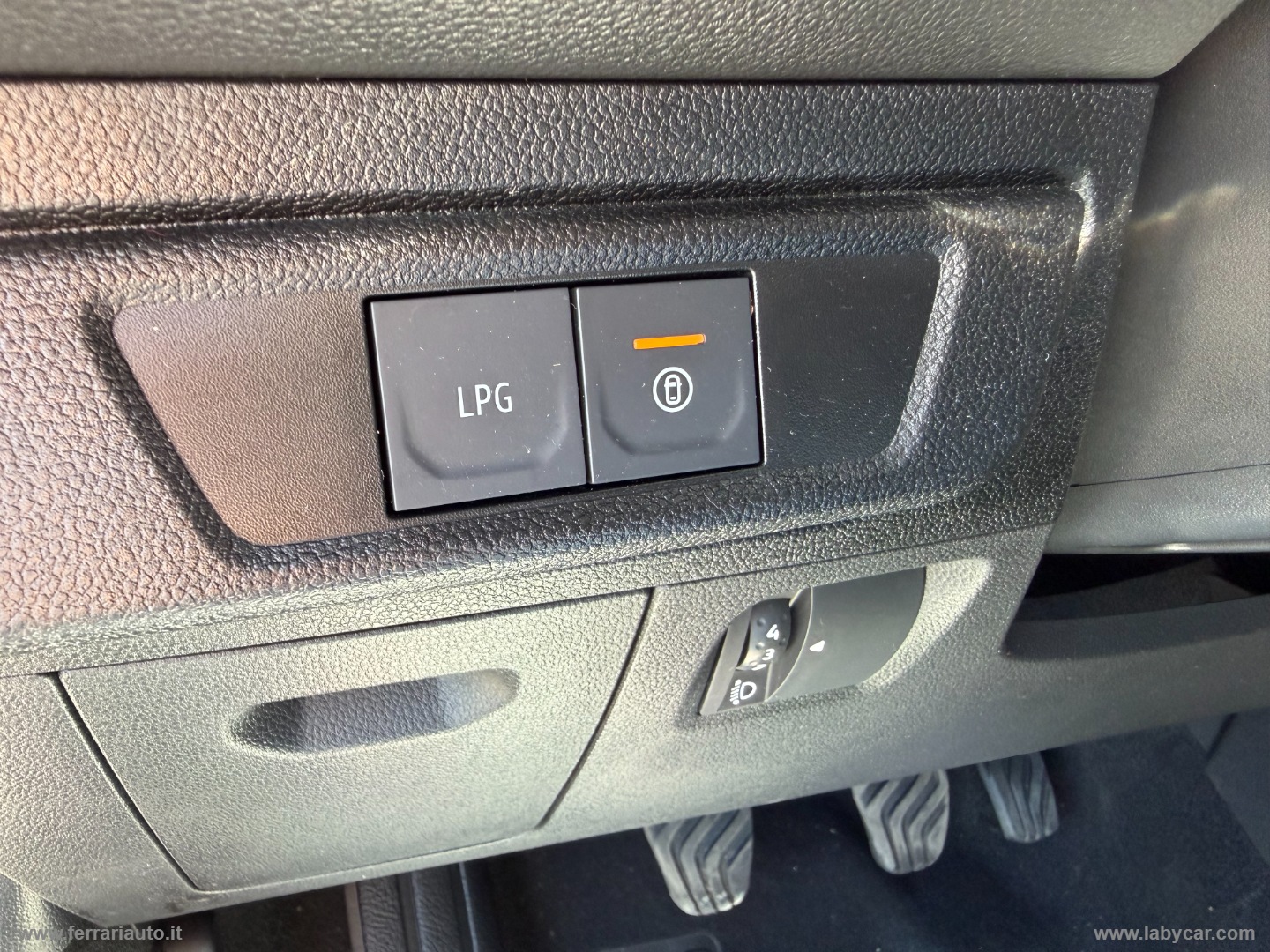 Sandero Stepway 1.0 TCe ECO-G Expression - immagine 8