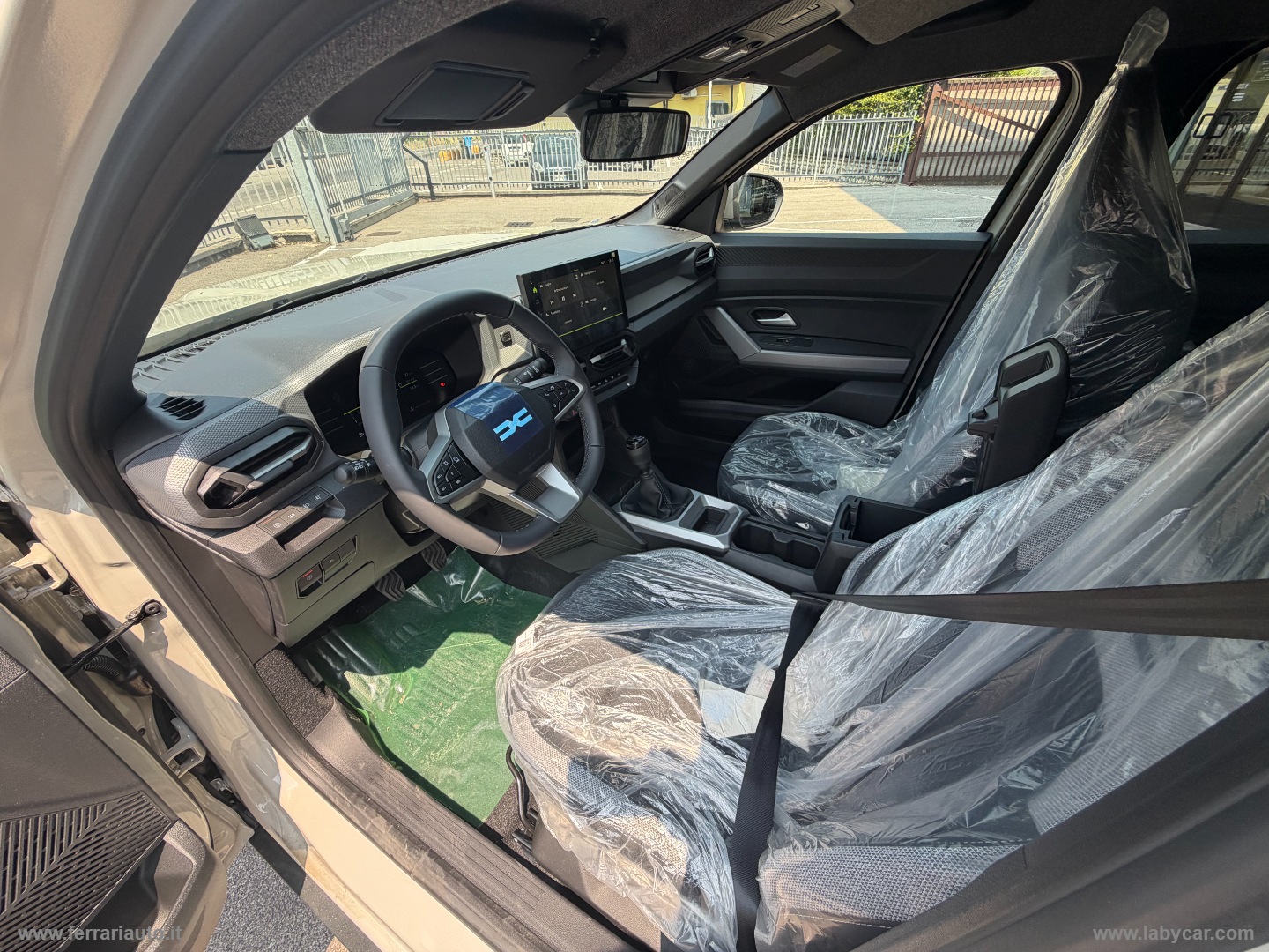 Duster Eco-G 120 CV Journey KM ZERO NO OBBLIGHI FINANZIARI - immagine 8