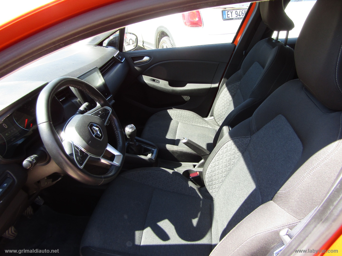 Clio TCe 90 CV Techno - immagine 8