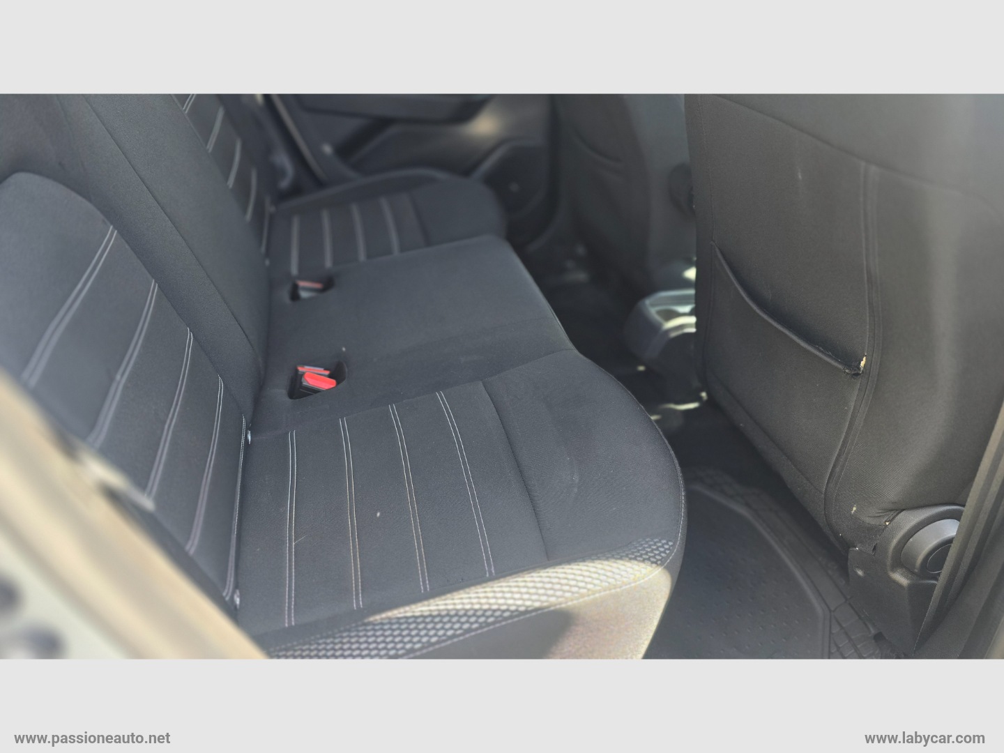 Duster 1.5 Blue dCi 8V 115 CV 4x4 Prest. - immagine 8