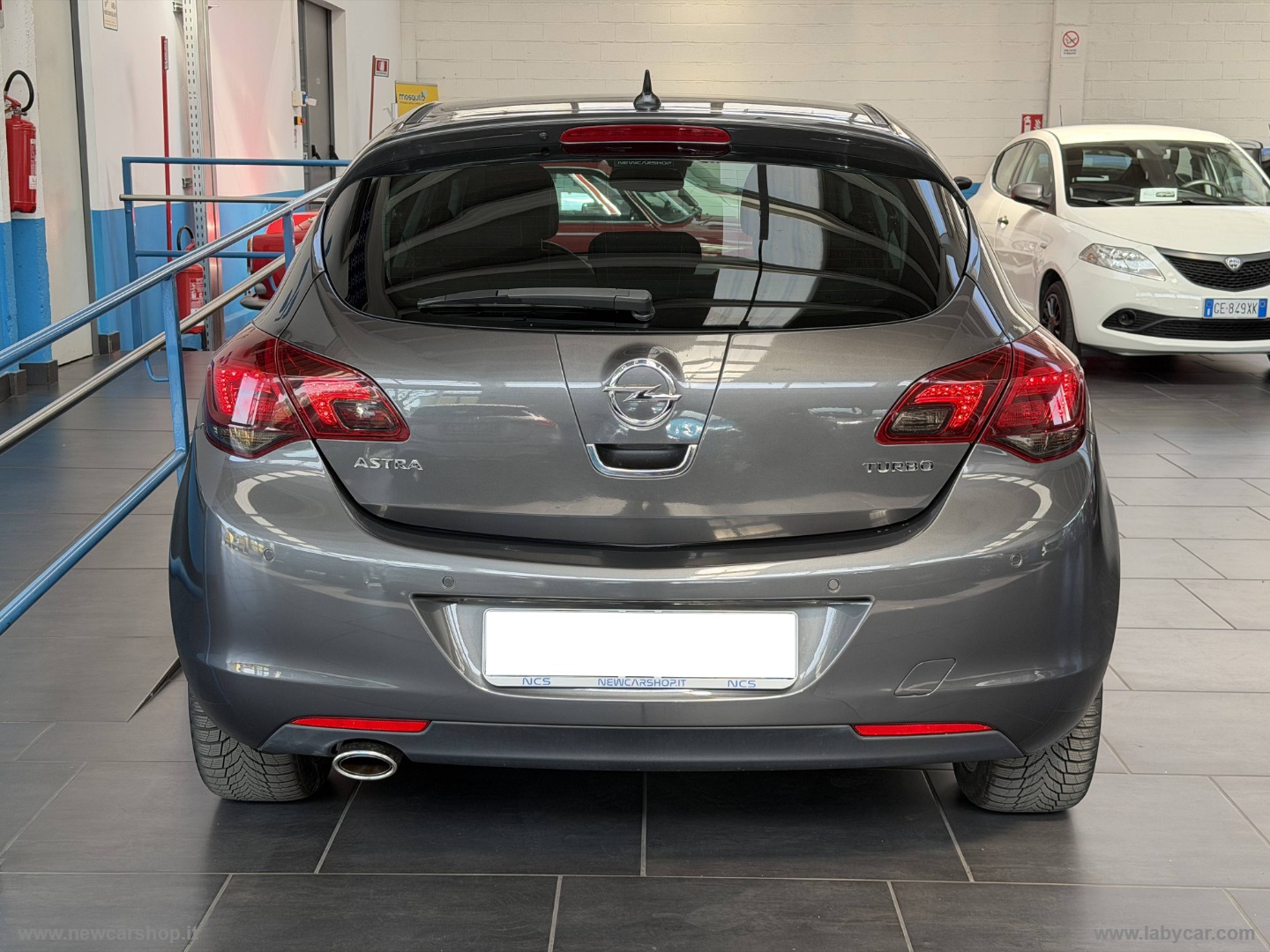 Astra 1.4 T 140 CV 5p. Cosmo - immagine 8