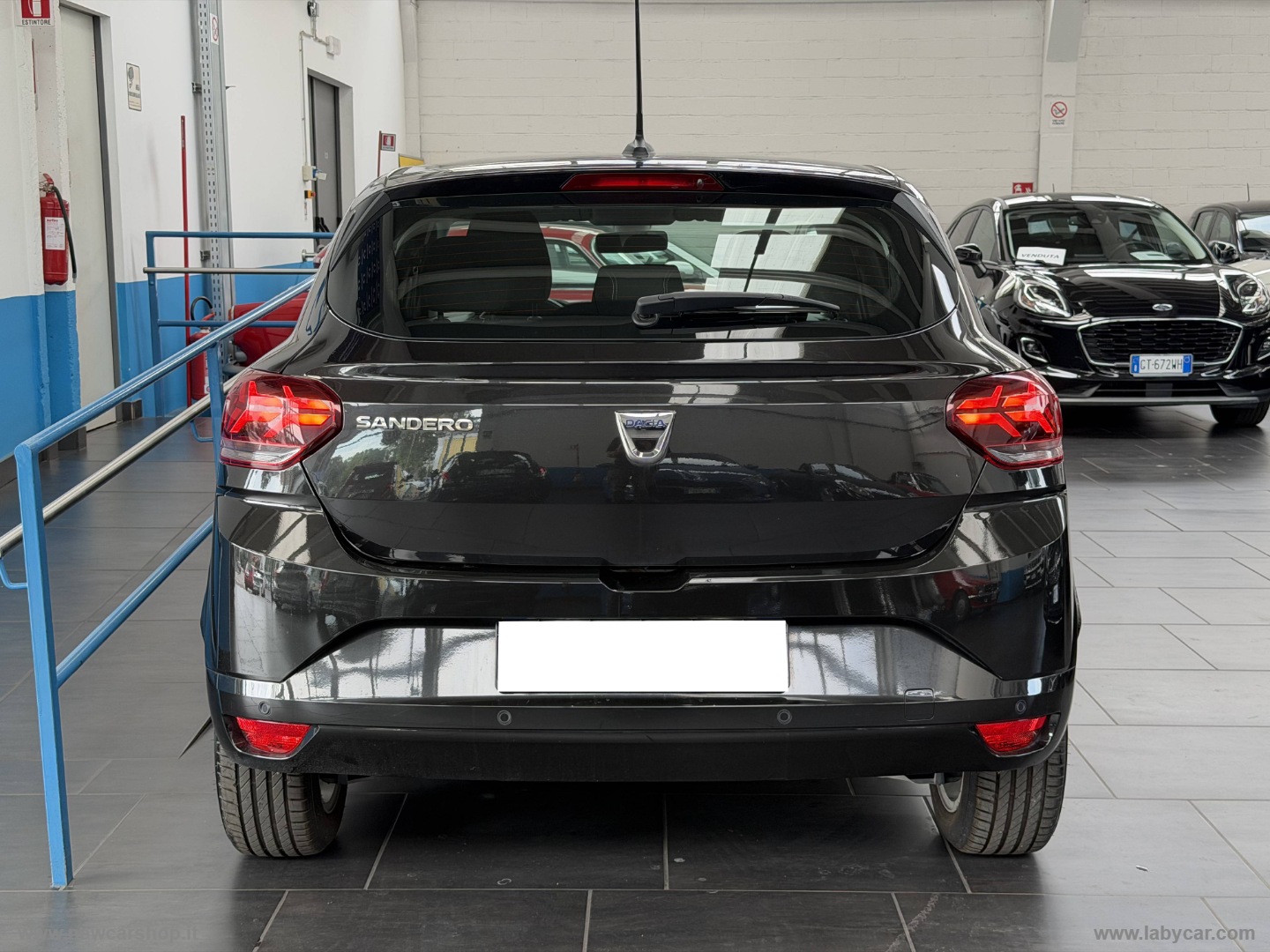 Sandero Streetway 1.0 SCe 65 CV Comfort NEOPATENTATI - immagine 8