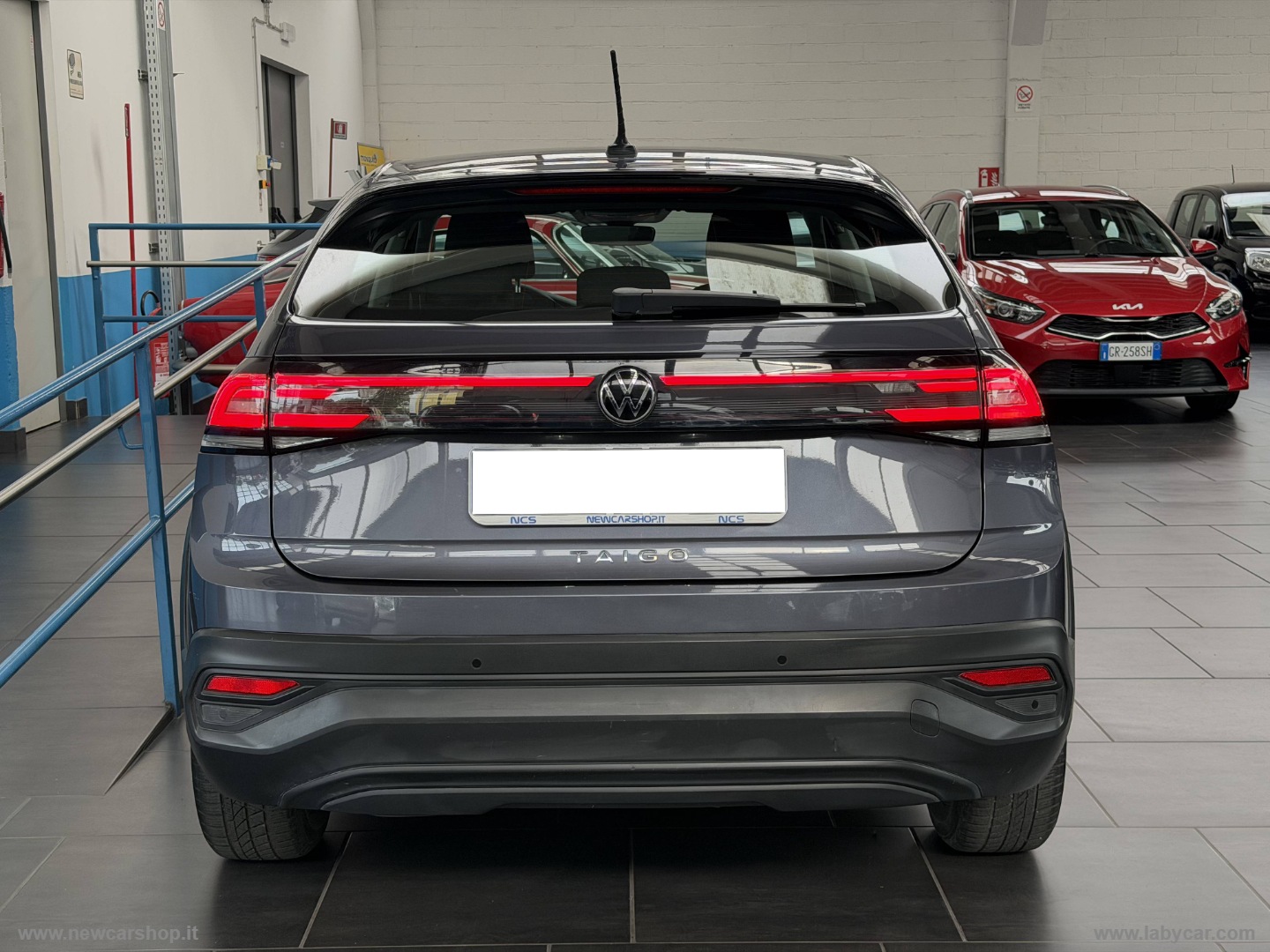 Taigo 1.0 TSI Life NEOPATENTATI - immagine 8