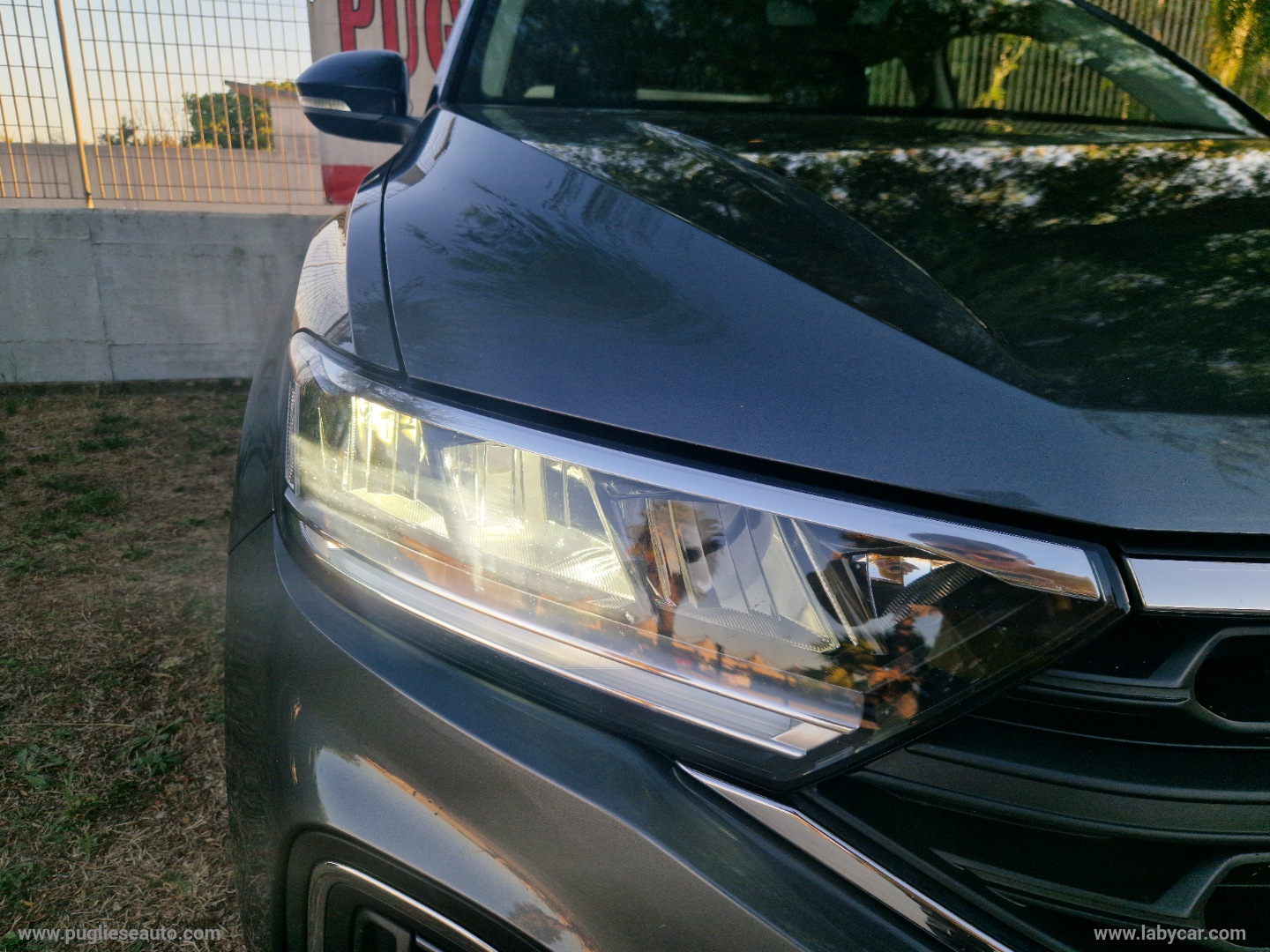 T-Roc 2.0 TDI SCR Style - immagine 8