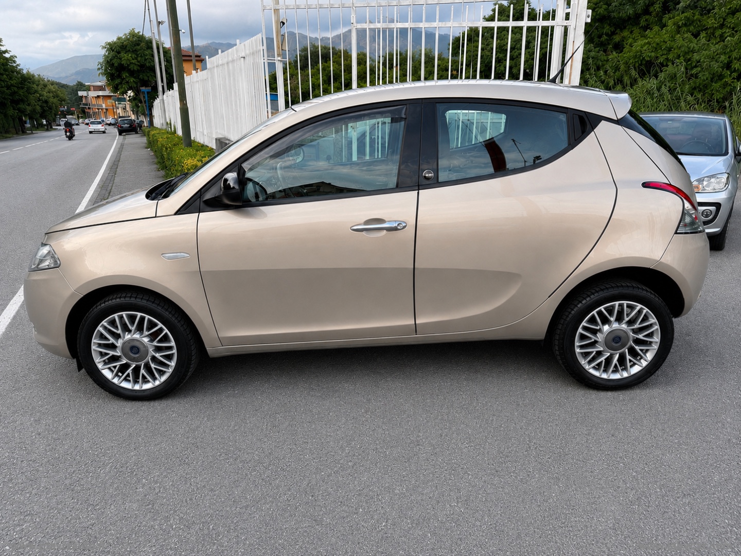 Ypsilon 0.9 T.Air 85CV 5p. Met.Ec. Gold LANCIA YPSILON METANO CASA MADRE 1 PROPRIETARIO - immagine 8